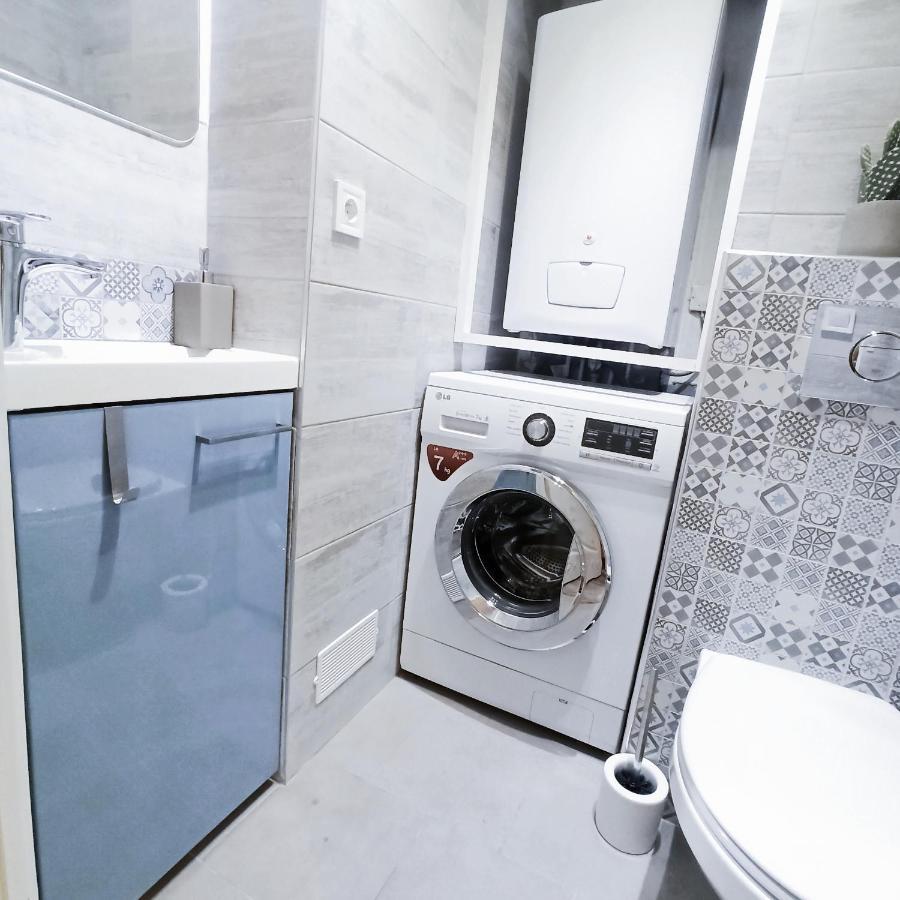 Detente & Jardin By Beds4Wanderlust - Charmant T2 Avec Jardin - Gare Plaisir-Grignon, Versailles 20Km Εξωτερικό φωτογραφία