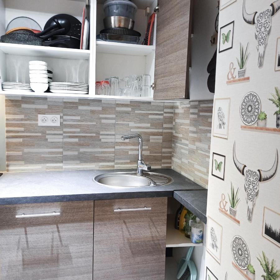 Detente & Jardin By Beds4Wanderlust - Charmant T2 Avec Jardin - Gare Plaisir-Grignon, Versailles 20Km Εξωτερικό φωτογραφία