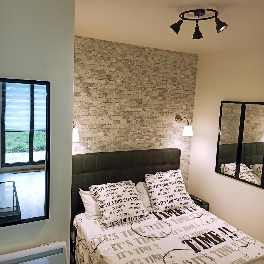 Detente & Jardin By Beds4Wanderlust - Charmant T2 Avec Jardin - Gare Plaisir-Grignon, Versailles 20Km Εξωτερικό φωτογραφία