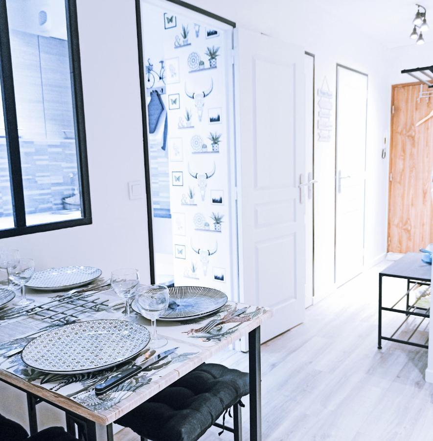 Detente & Jardin By Beds4Wanderlust - Charmant T2 Avec Jardin - Gare Plaisir-Grignon, Versailles 20Km Εξωτερικό φωτογραφία