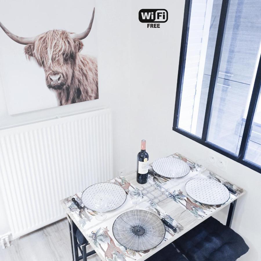 Detente & Jardin By Beds4Wanderlust - Charmant T2 Avec Jardin - Gare Plaisir-Grignon, Versailles 20Km Εξωτερικό φωτογραφία